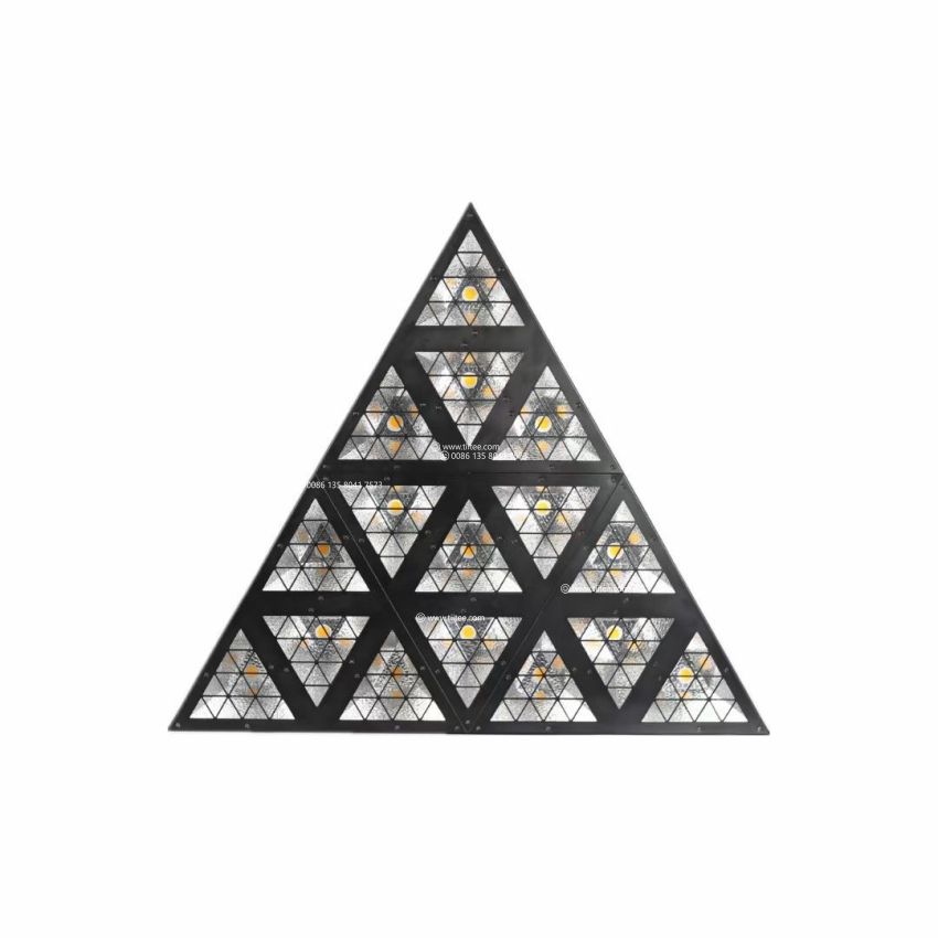 Pyramid Retro Stager 16x30W LED Return Triangle Stage Light