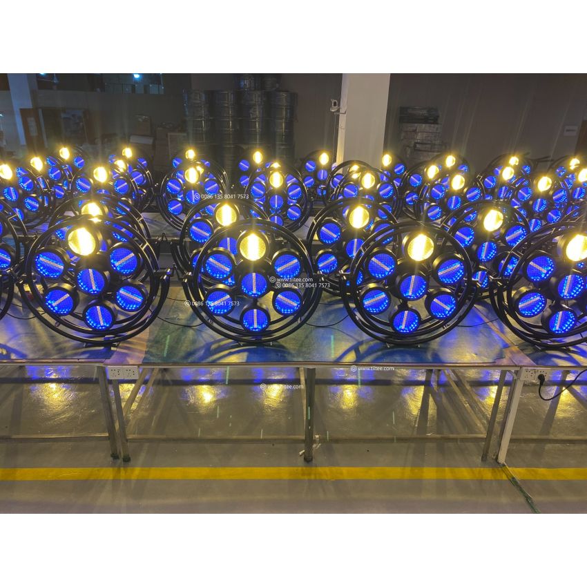 Round P1 RGB Retro Stager 7x60W Blinder Light For Stage Theatre Event